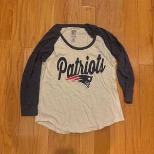 NFL Patriots Raglan Long Sleeve Shirt